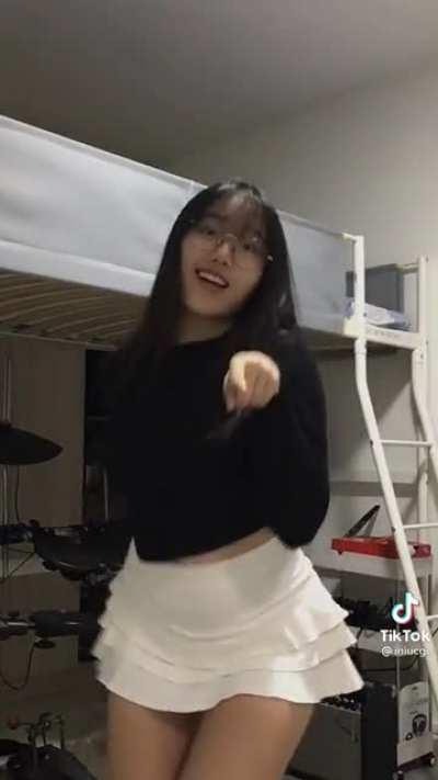 Anyone knows her new tiktok or ig she suddenly disappeared off the internet