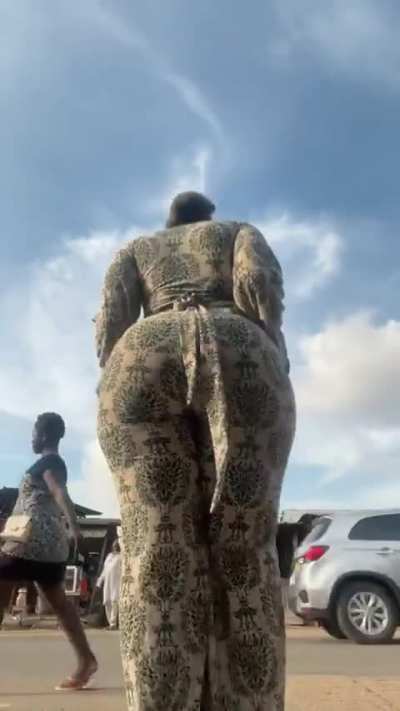 all that fluffy juicy meaty meat 😩 [Chekina]