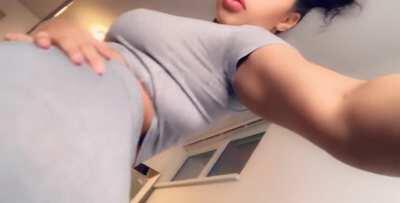 [F] 22 Need someone to come play with me 💦 #bored