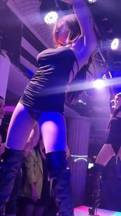 Wanna rent this pussy ?