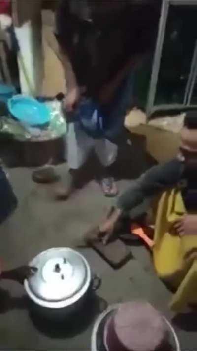 Opening a pressure cooker without releasing all the pressure first