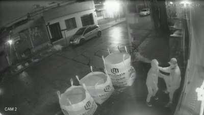 Se quisieron meter a mi casa