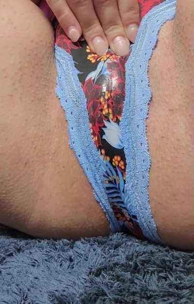 Watching myself pulse [00:14] is cool and all, but hearing that you cum to my contracting pussy is what really turns me on