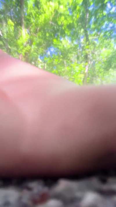 This disgusting bug was in my way so there was only one thing left for me to do 😈😈