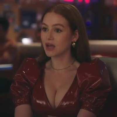 What would you do if she was like this in front of you? 🔥💯