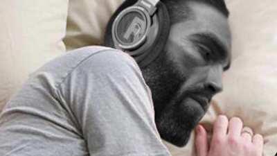 Não moça...🙄😤 Estou a ouvir 🎧Sócrates LoFi beats🎧 to study/corrupt to 🎵🎶