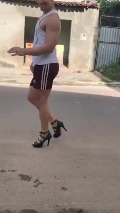 You can tell a lot by a thug’s strut…