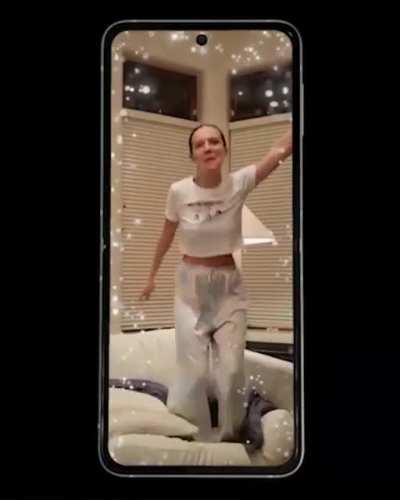 Samsung's #UnfoldChallenge promo