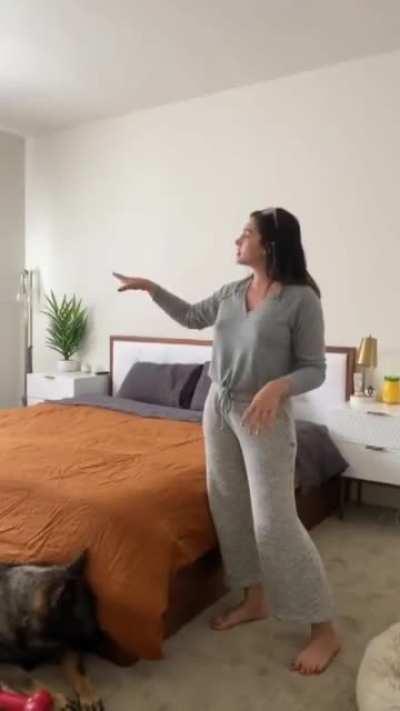 Pokies while giving her apartment tour