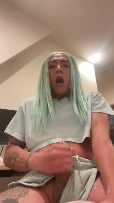 I bet I can cum more than you can