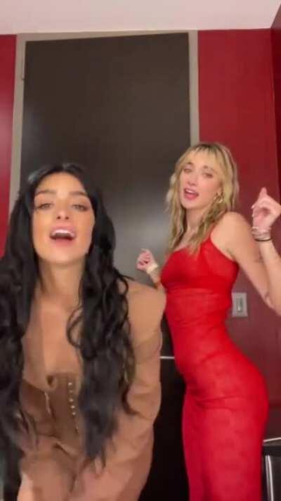 Shaking booty w/ Dixie