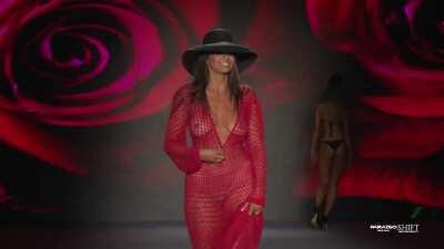 Oops baes and bikini Miami 2020