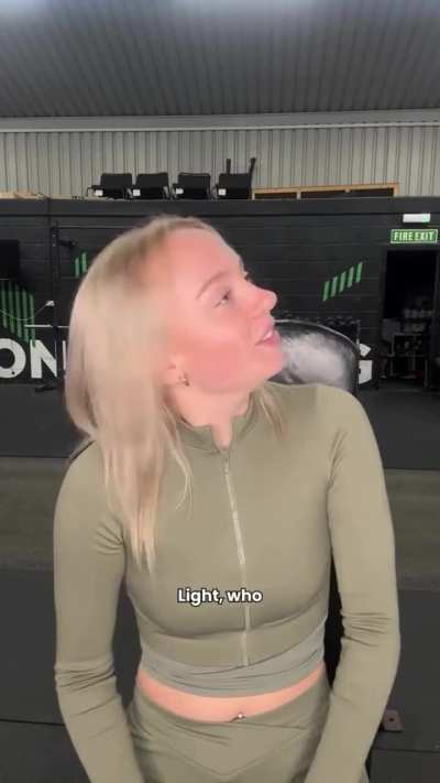 Woman takes instant dislike to a new girl in the gym