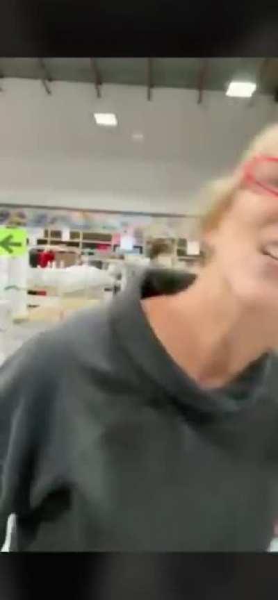 Back at it again with another KAREN, I guess we need to educate ourselves.