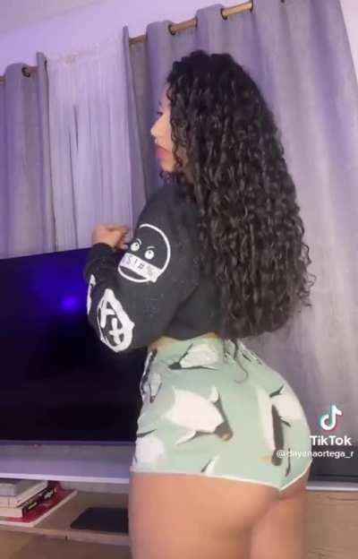 Latina 🥵🍑 @dayanaortega_r