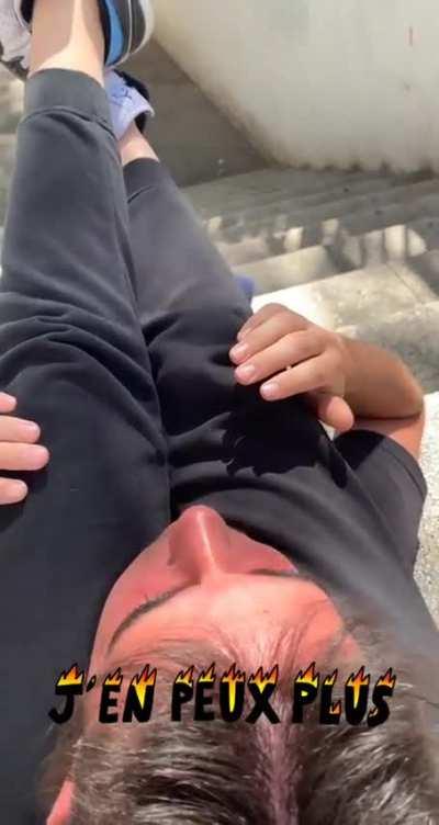 Encore une qui n’a pas réussi ! 🇫🇷                                another one that didn't succeed!