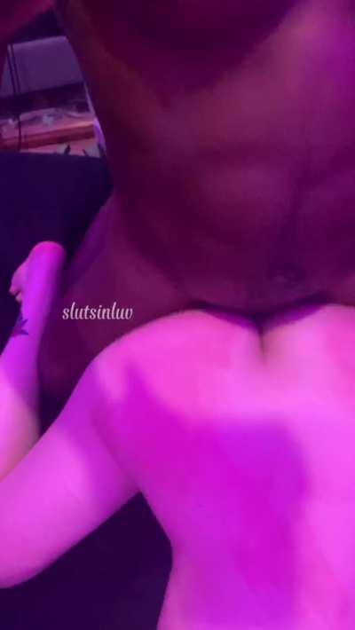 those first few strokes that stretch my cunt out >>>