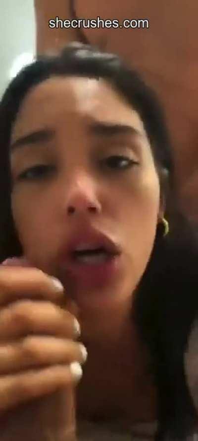 Anyone know the sauce for this or who she is?