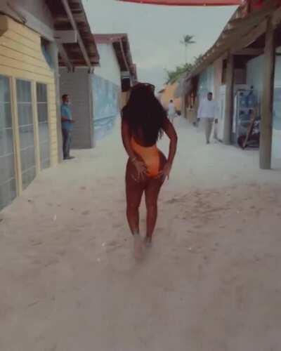 Love to see her walk away