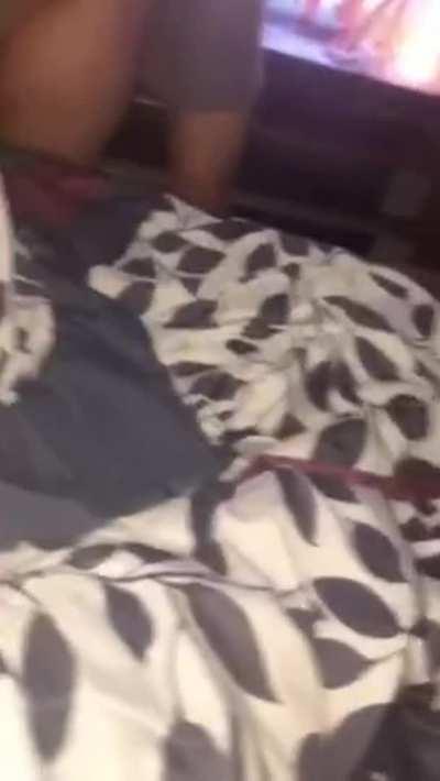 When the parent are out 😮