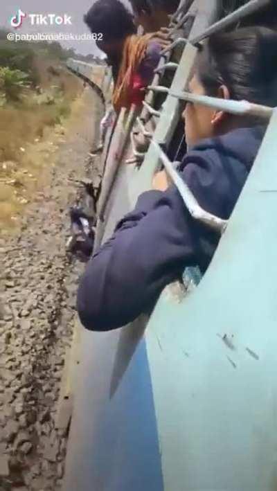 To get off at the right spot! 🥶🫠