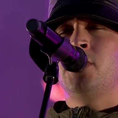 Heathens live performance is something else! ||-//