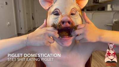GingerCris - Piglet Domestication: S1E1 Shit Eating Piglet 🐷💩👅👩🏻‍🦰