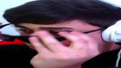 O PAI SE ENCONTRA ONLINE