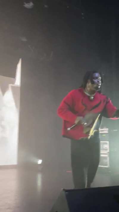 Denzel Curry rapping DIET_ over the TV Off beat last night in Brisbane