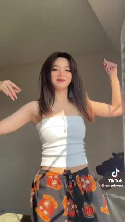 @emsukyoot on TikTok