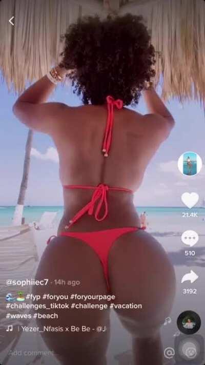 Cute in the face...🍑