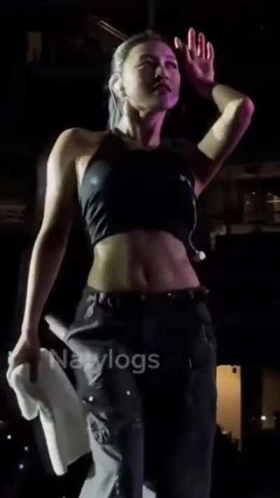 Jihyo working that thicc bodyð¥µð¤¤