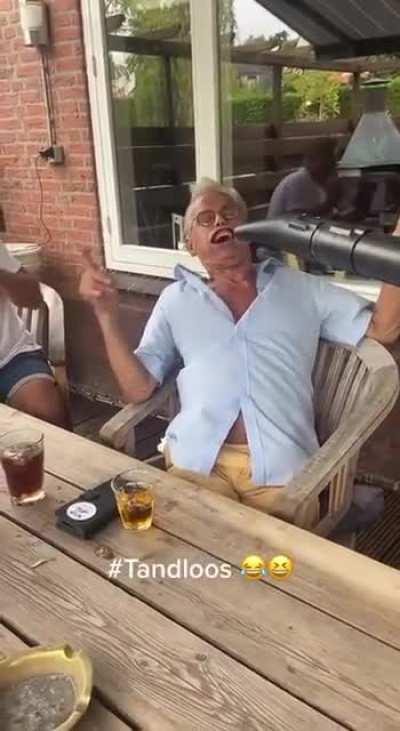 Quick teeth cleaning