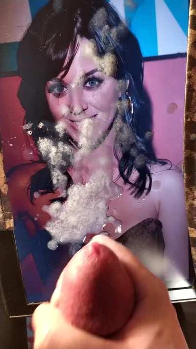 Katy Perry deep cleavage cum tribute Porn GIF by yaichkict
