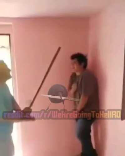 Rodditor este certat ca a dat toti banii pe trotineta electrica