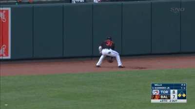 [Highlight] Vladdy comes up and smacks a liner to center to drive in two go-ahead runs in the top of the 9th