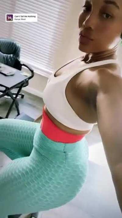 Do y’all like her fitness content 🤔