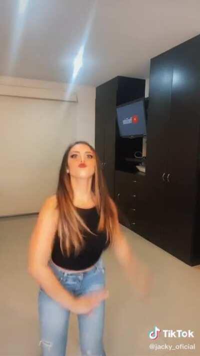 Jacky Rmz de enamorándonos