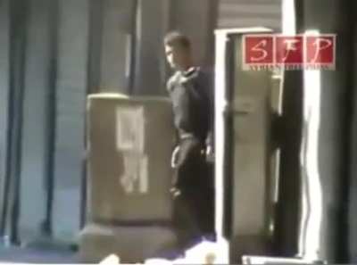 FSA mocks Assad’s Shabeehas during the early days of Protests 😂😂😂