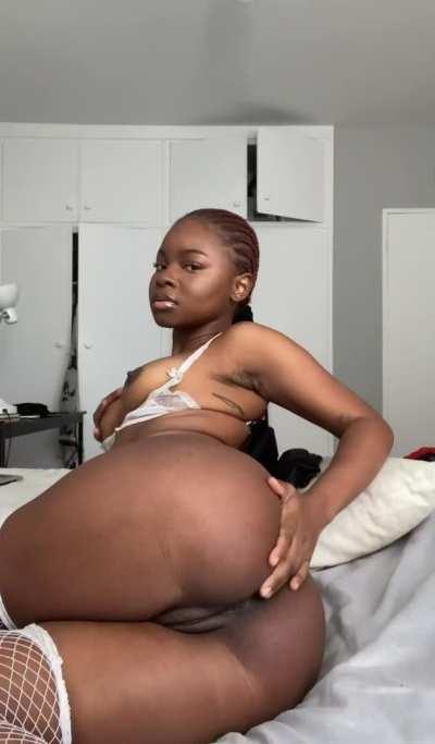 stroke me from the side or backshots only ?