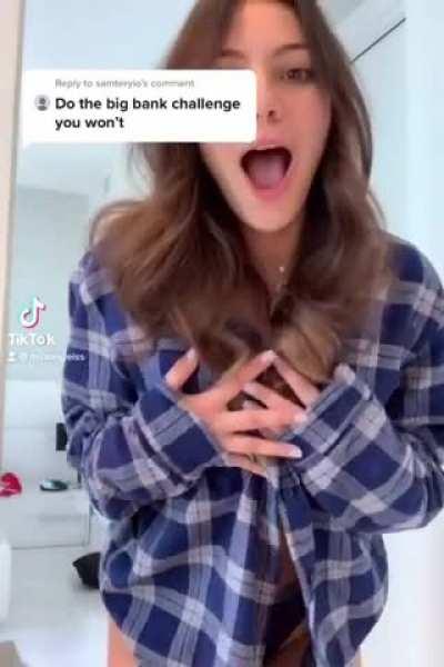 Finally a girl that actually fits this subreddit