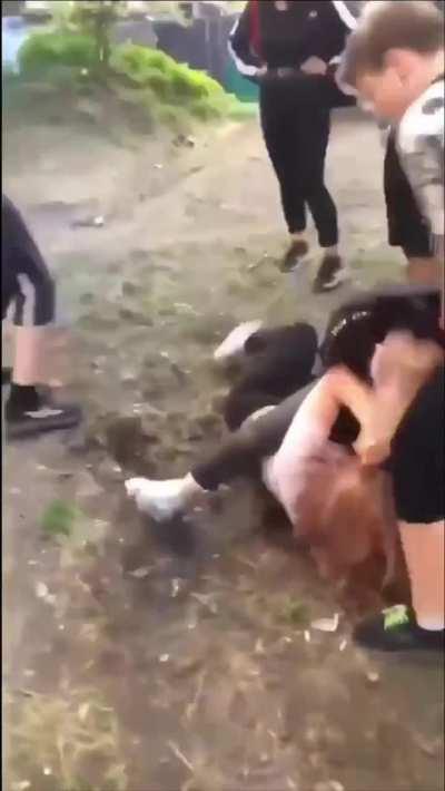 Girls fight after school
