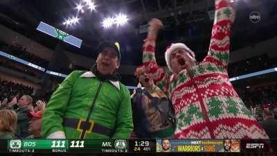 [Highlight] Giannis calls for the ball but Holiday decides to keep it, but gives it to him down low and Giannis gets the and-1