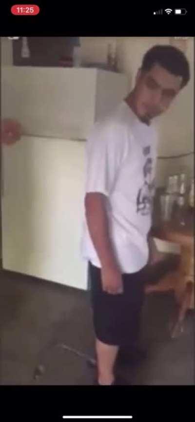 Na I’m fuckin crying this ain’t wild to y’all😭