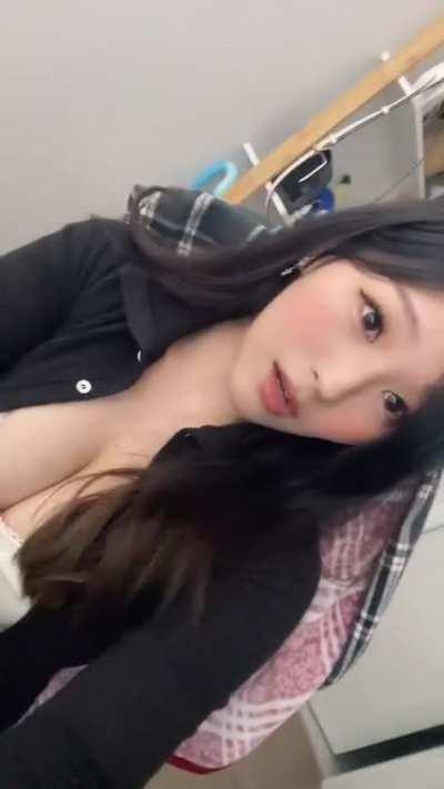 Hyoon TikTok