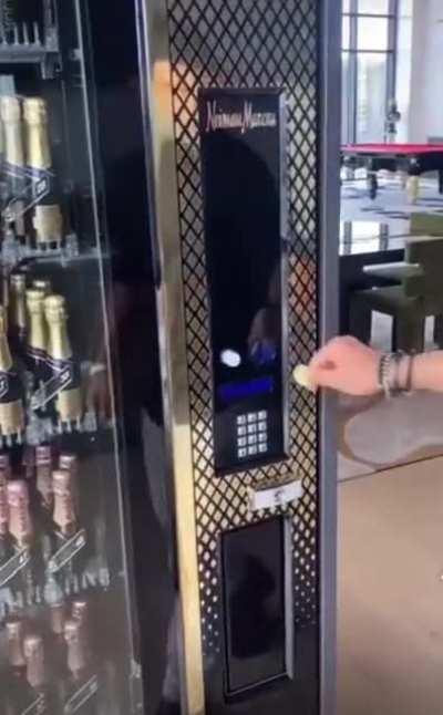 When marge starts calling, this is what’s getting liquidated first. There are 1000’s of these guys living extravagant lives on borrowed time. DRS & buckle up, gonna be a crazier week then usual.