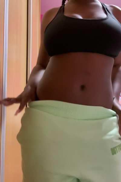 [F19] Are you into girls with my body type?