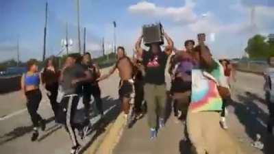 Freak trap, all my homies listen to Fukiretta - Hololive ver.