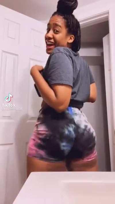 Late night 🏦🤌🏻