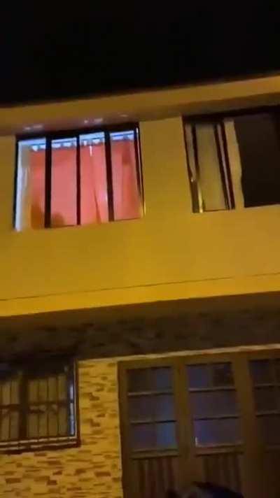 Man set up proposal with a band to celebrate a possible engagement